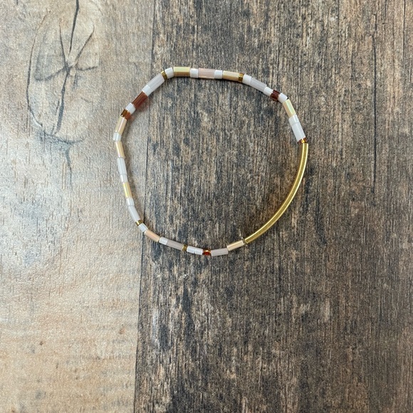 Pure Magic Good Karma bracelet - Picture 2 of 3